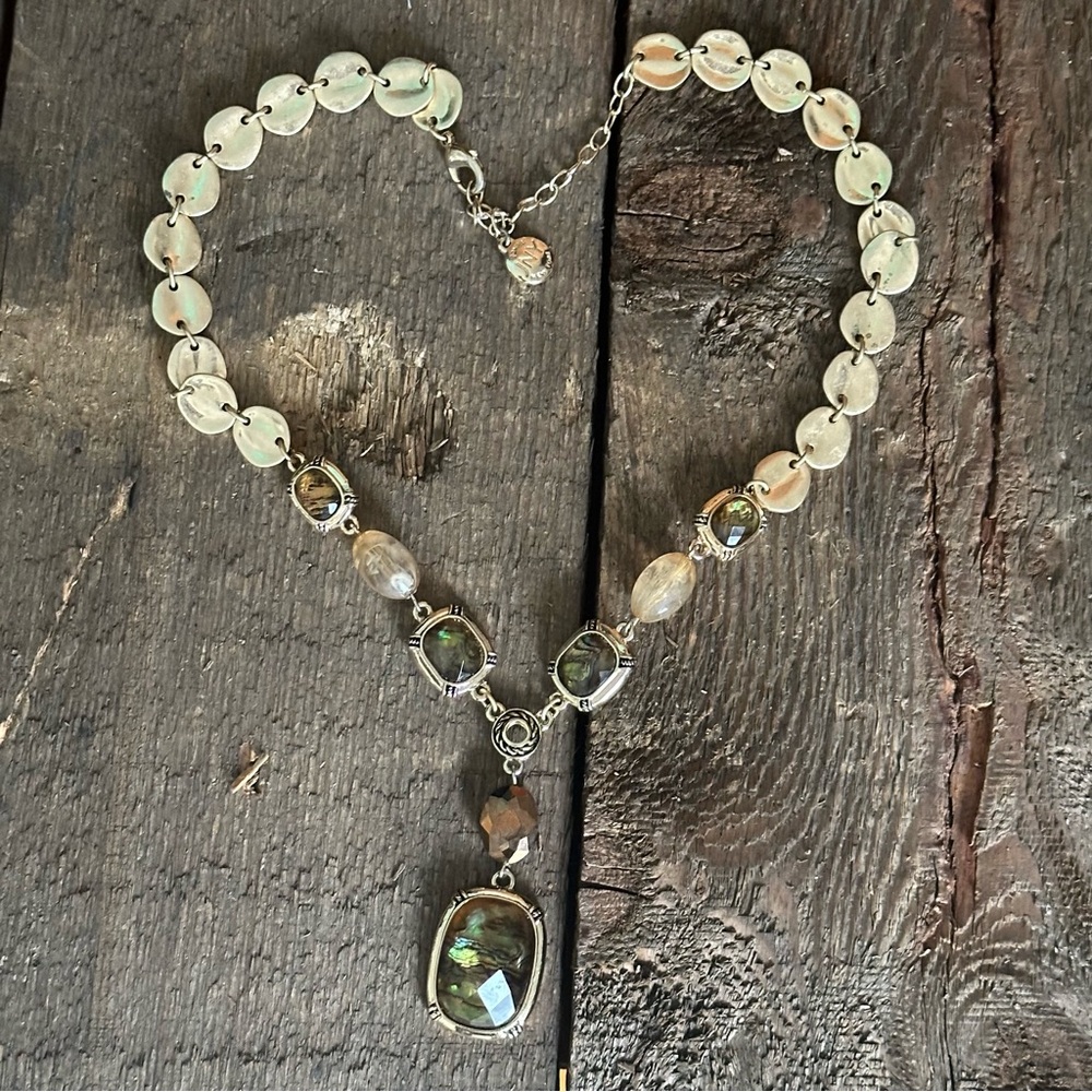 Stunning Vintage Gold Tone JNY Jones New York Necklace
